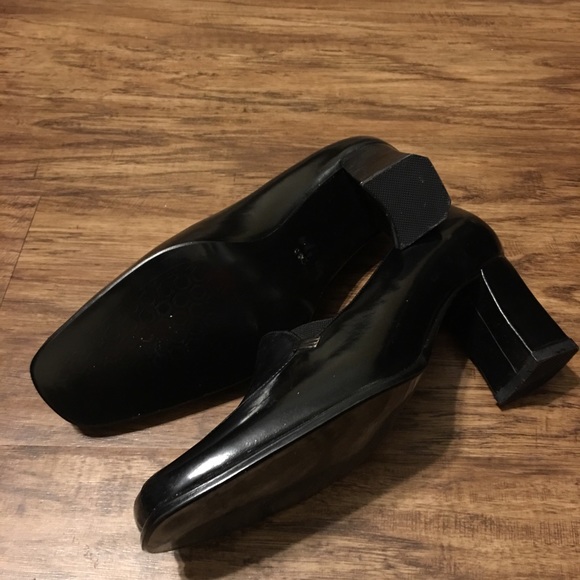 Medici Shoes - Picture 4 of 8